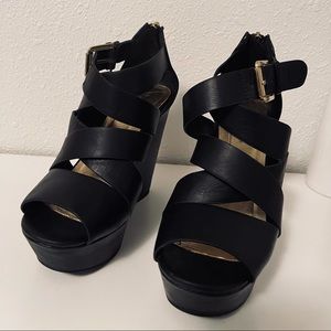 Black wedges